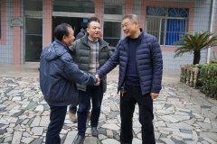 景德鎮(zhèn)市浮梁縣湘湖鎮(zhèn)深入企業(yè)一線 走訪慰問服務企業(yè)發(fā)展