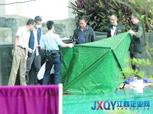香港一百億富商被女友砍百余刀殺死 頭幾被砍斷
