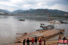 福建南平渡船翻沉致11死4失蹤 沉船已打撈上岸