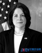 奧巴馬任命特工處首位女處長(zhǎng) 改善召妓丑聞?dòng)绊?/>
        </div>
        <div   id=