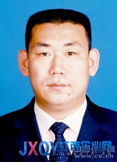 最年輕中央候補委員劉劍任哈密地委書記(圖)