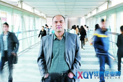 乳業(yè)新國標(biāo)被指倒退25年 給小企業(yè)“免死金牌”