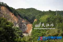 興國縣洛江采石場在高壓線下非法作業(yè) 眾村民呼