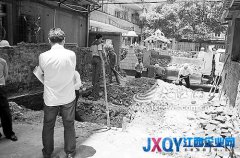 南昌：70年歷史老公廁被推倒 棚戶區(qū)居民如廁難