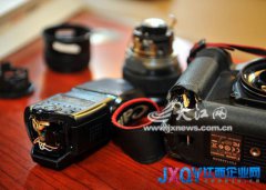 砸毀相機(jī) 圍攻威脅 聯(lián)泰開盤售房時(shí)記者采訪遭毆